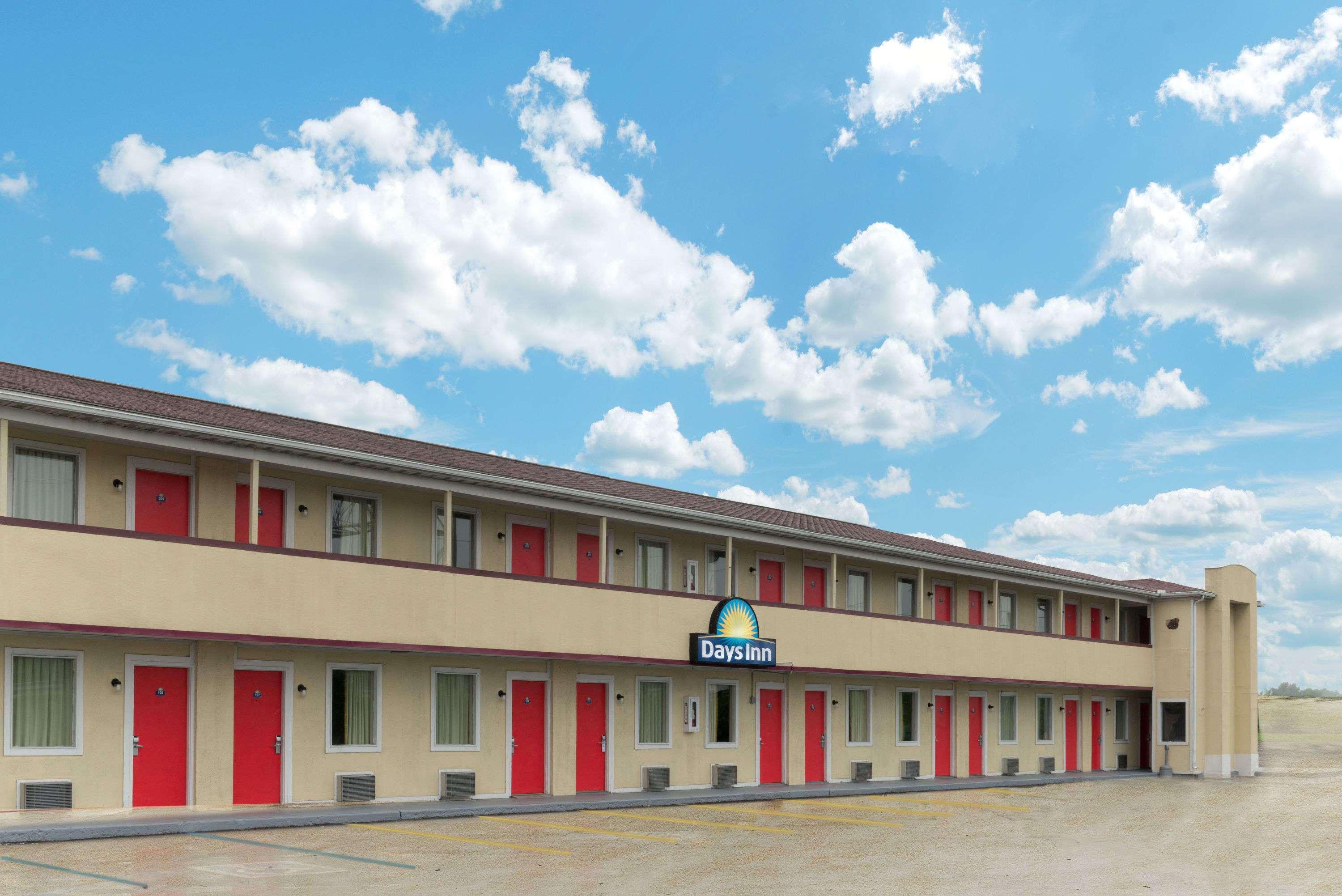Days Inn By Wyndham Indianapolis East Post Road Exterior foto